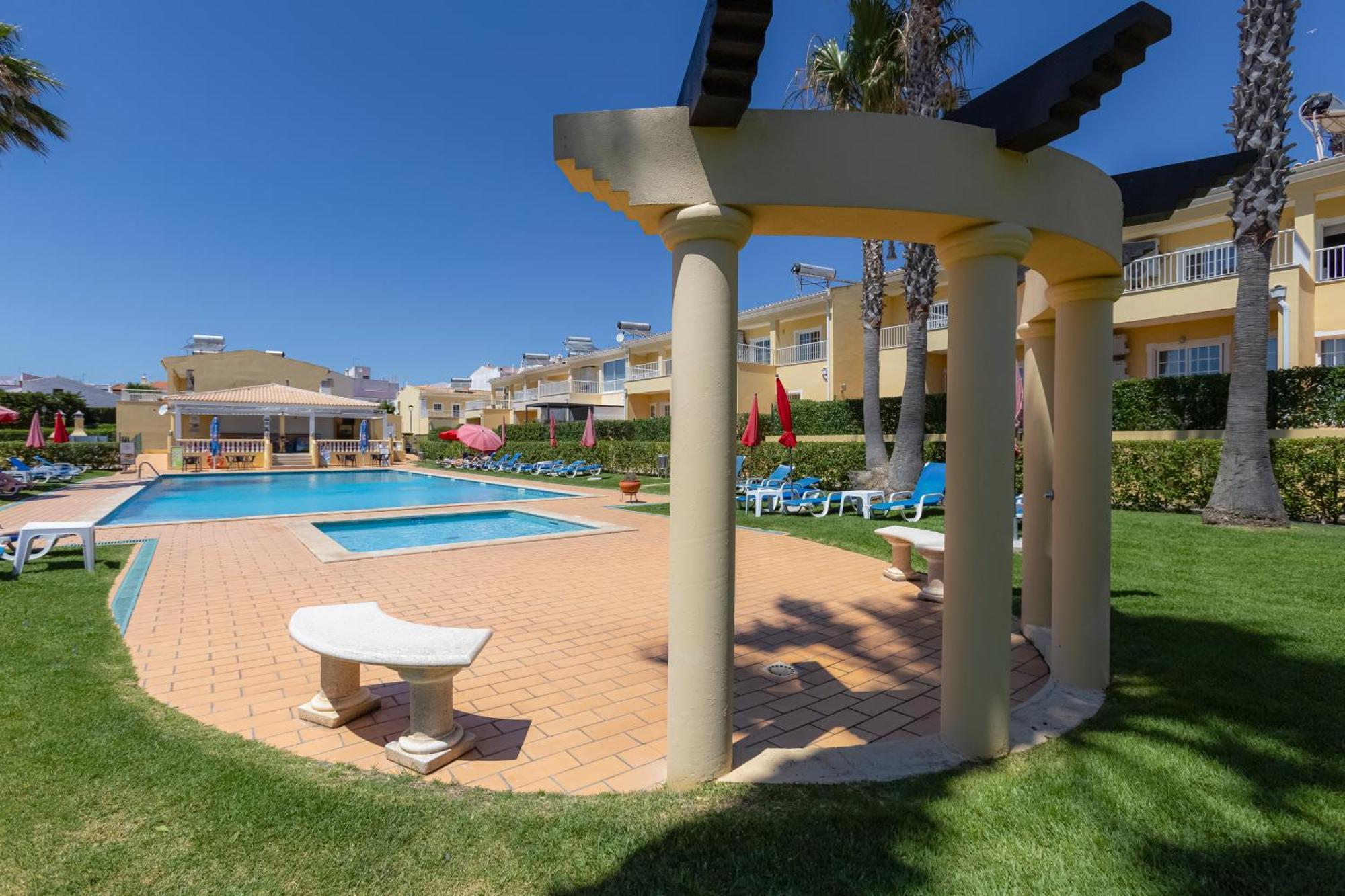 Villas Barrocal เปรา ภายนอก รูปภาพ