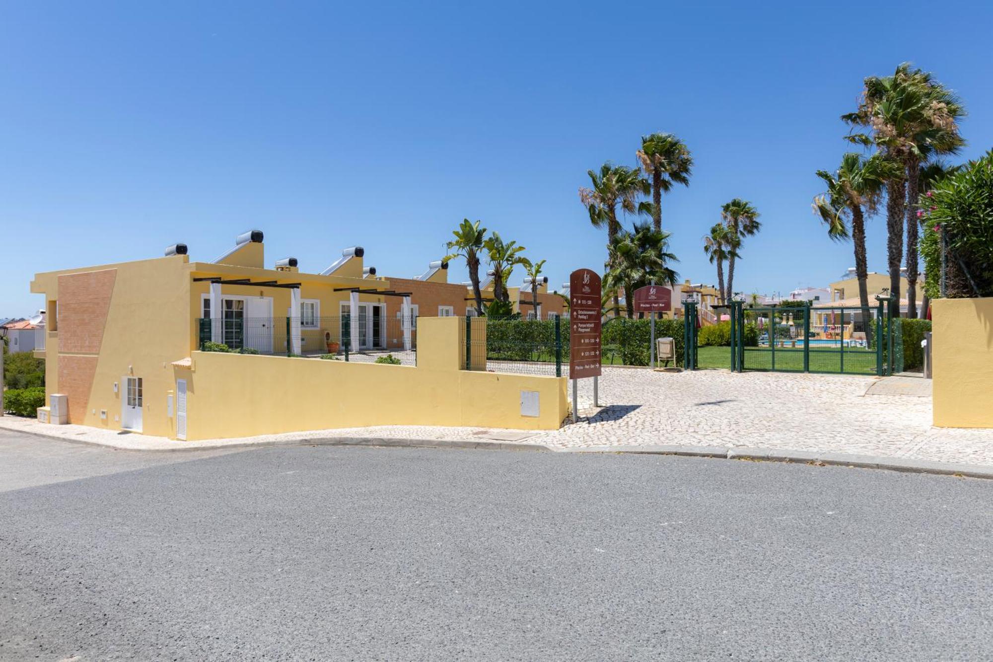 Villas Barrocal เปรา ภายนอก รูปภาพ