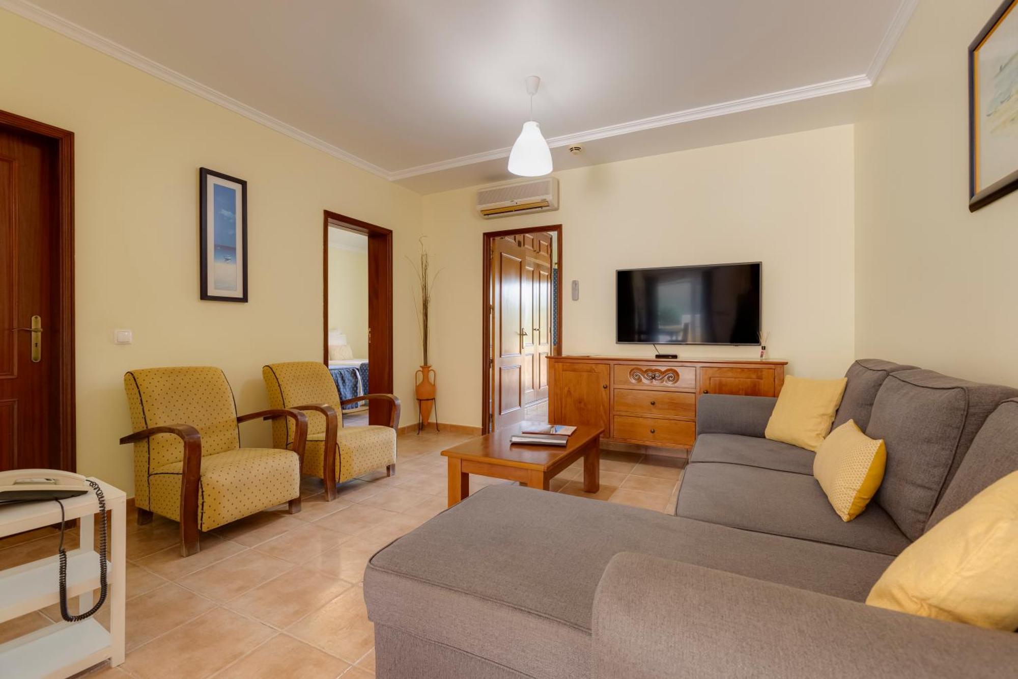 Villas Barrocal เปรา ภายนอก รูปภาพ